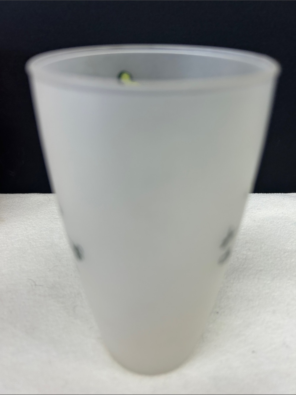 Vintage set of 4 frosted glass “Dogwood Design” 5..5” tumblers by Anchor Hocking - Picture 9 of 16